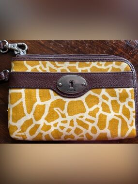 FOSSIL | Vintage Giraffe Print “Key-Per” Wristlet Wallet